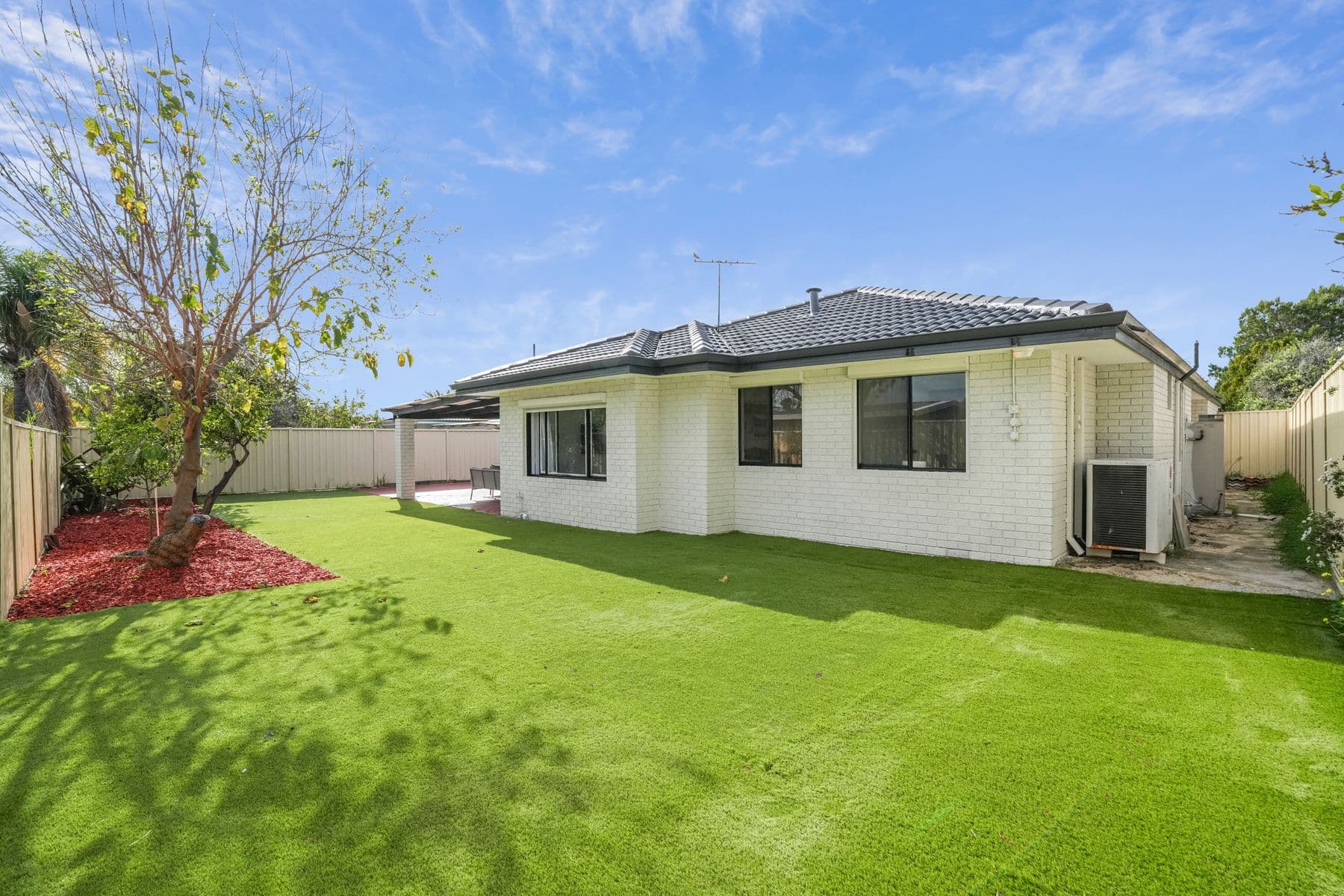 For Lease $880 per week- Modern Family Living in a Quiet Marangaroo Court